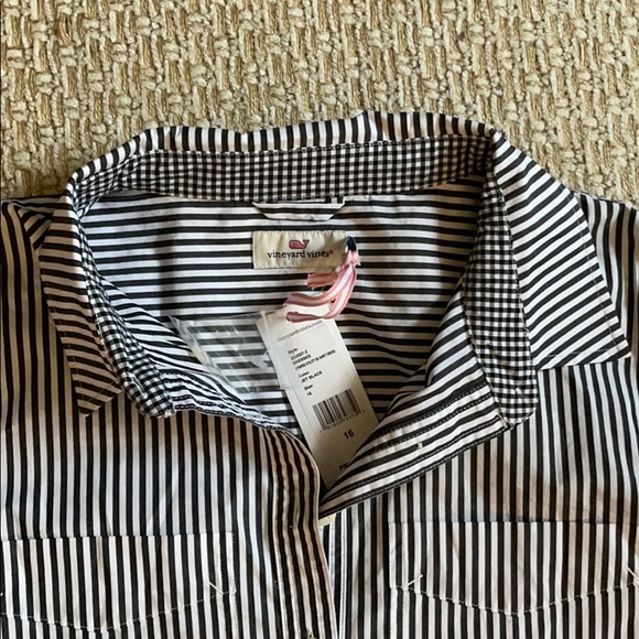 Vineyard Vines Dress - Picture 2 of 5